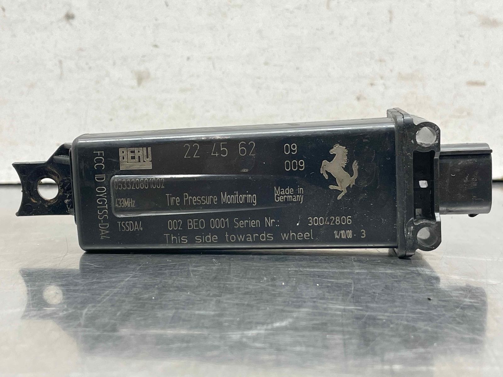 2009 MASERATI QUATTROPORTE OEM Tire Pressure Control Module TPMS 224562 30042806