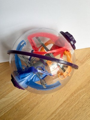 Perplexus Twist! Ball Puzzle Maze 3-D Challenge Marble Game Interactive Read