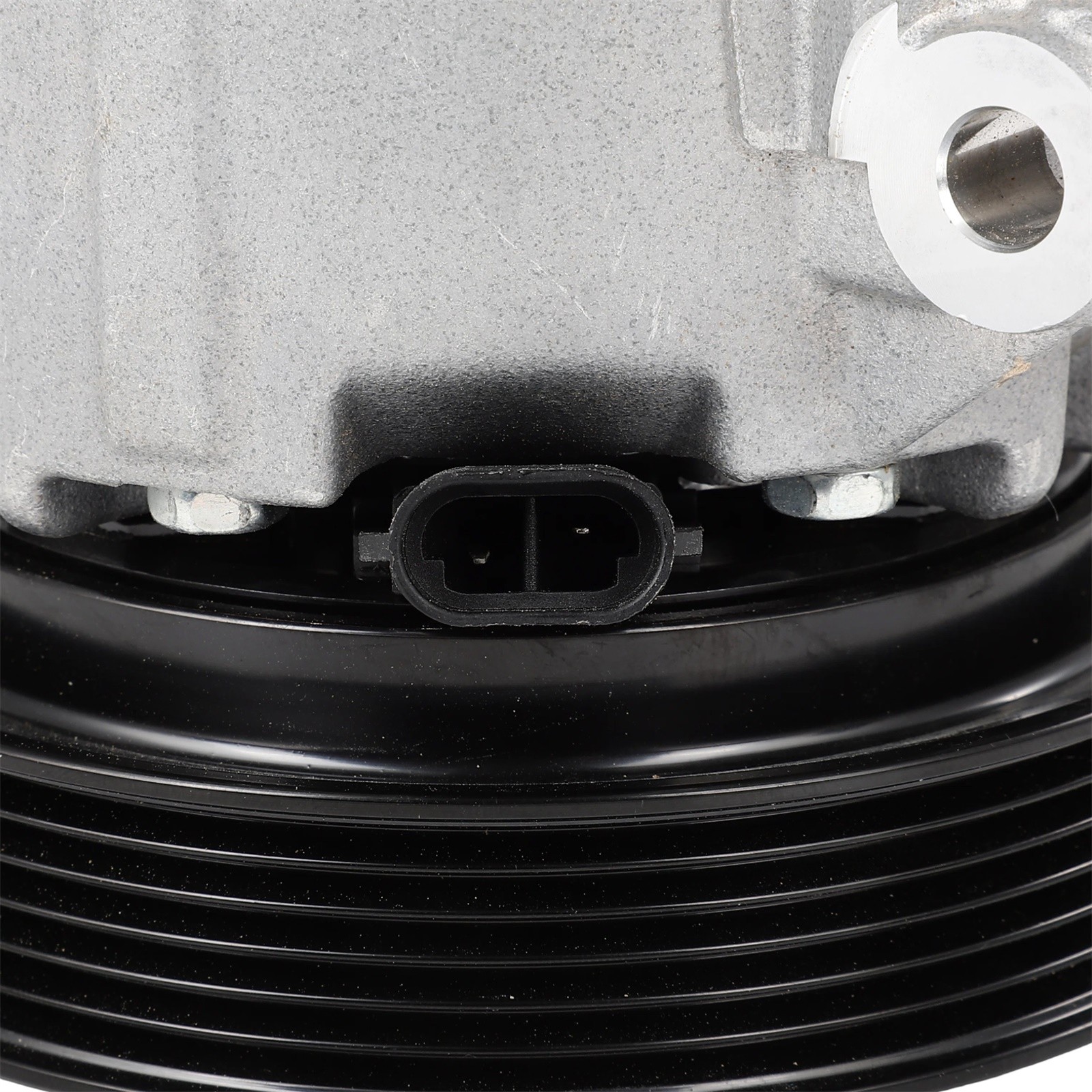 Maserati Quattroporte 2010-2018 Compressor with bracket P/N 284728