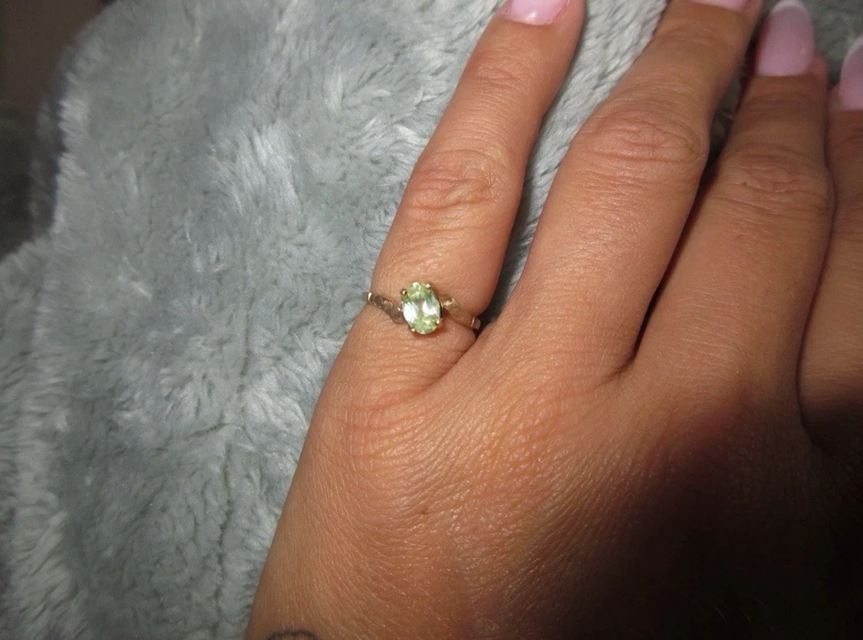 10K Gold Peridot Ring - Image 3 of 4