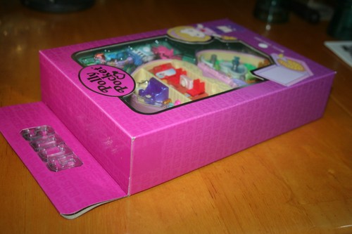 Polly Pocket GCDS Compact-New in Package - Picture 3 of 5