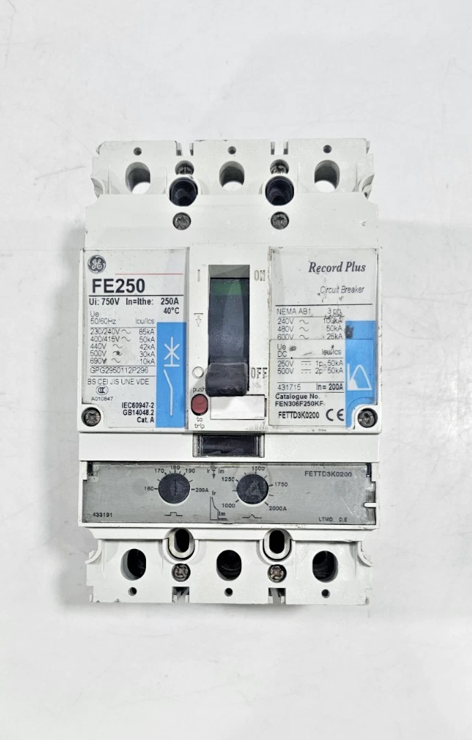 GENERAL ELECTRIC FETTD3K0200 Used Working Power Distribution Circuit Breaker