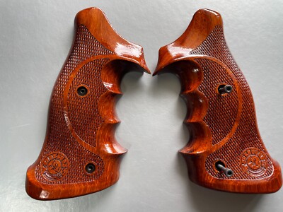 New! Prof. Target Grips for Taurus Medium/Large Fame .357 M44 65 607 608 #No1