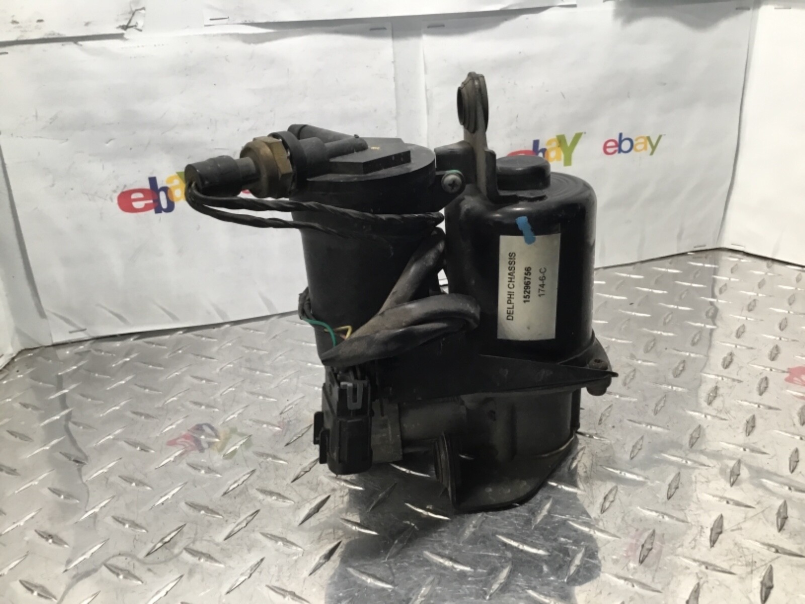 2007 14 Chevy YUKON XL 4X4 Tahoe Suspension Air Ride Compressor OEM