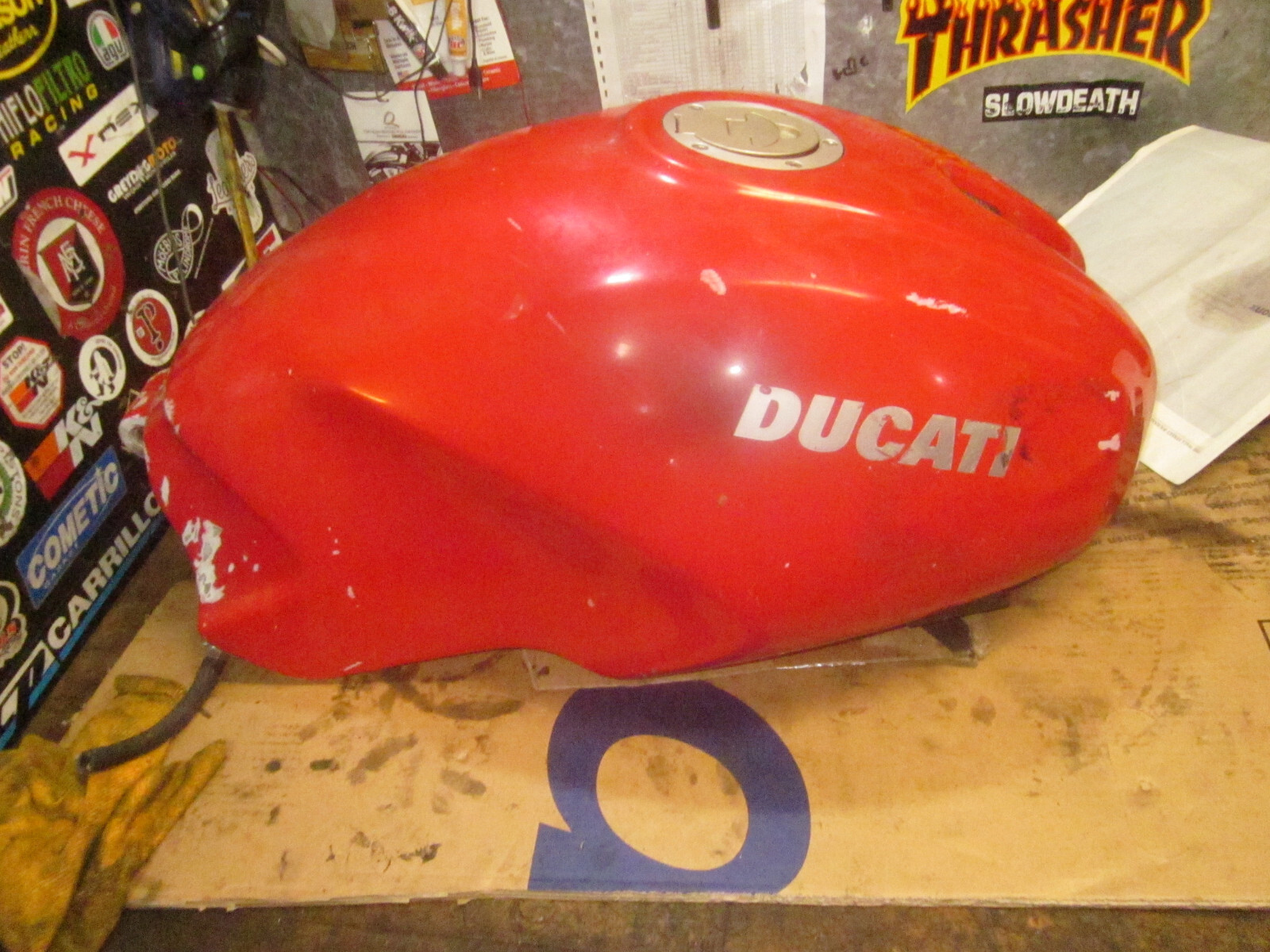 ducati monster fuel tank carb carbureted fuel injected M900 m750 petrol