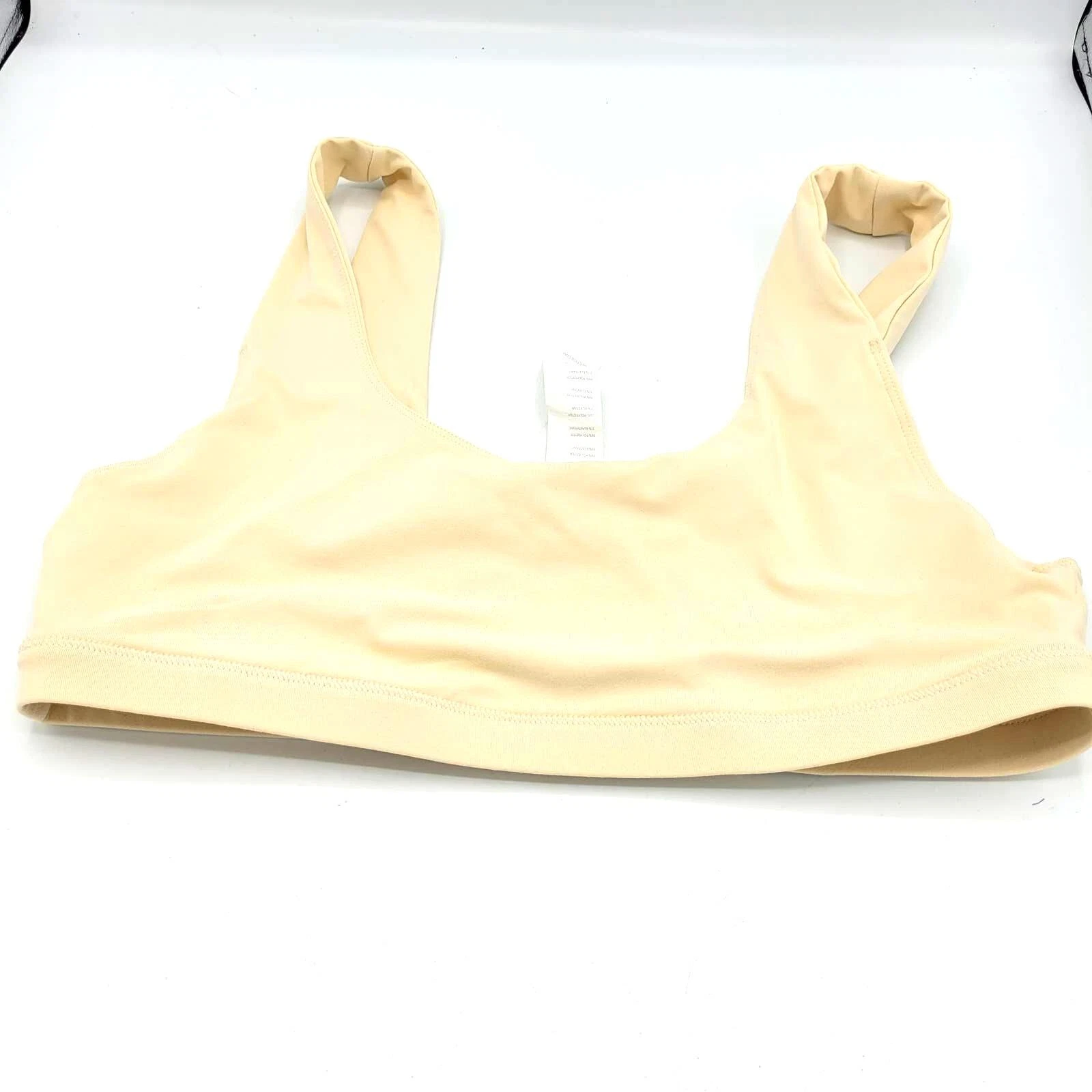 fabletics cream lola low impact athletic sports tank-bra