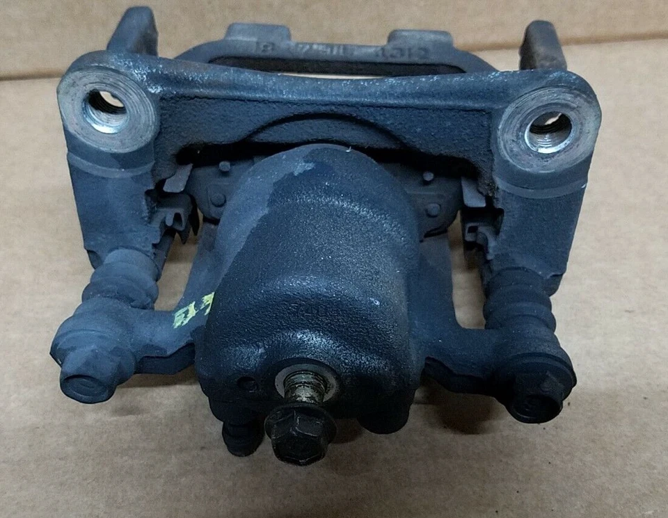 ⭐⭐PINZA DE FRENO TRASERA DERECHA NISSAN 370Z INFINITI G37 2009 OEM SIN PASTILLAS DE FRENO Foto 3 de 4