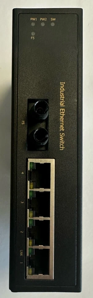 Levelone 5-Port Ethernet Switch / 1 Port ST Multi-Mode Fiber, 2km / IFS-0504