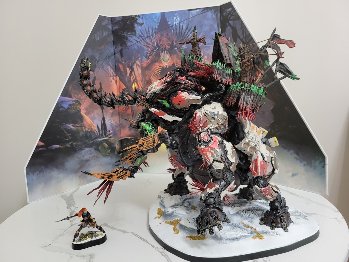 Horizon Forbidden West Regalla Edition Tremortusk Mini Aloy Statue