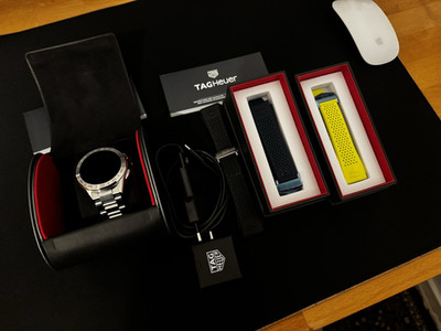 TAG Heuer Connected 44mm Edelstahl silber, Aluarmband iOS/Android + Bänder