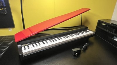 KORG microPIANO 61-Tasten Mini Keyboard mit AC-Adapter | Demo Songs Auto Play...