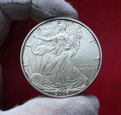 2006 S$1 American 1 troy oz .999 Fine Silver Eagle Bullion Dollar Coin