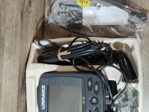 Fish Finder Depth Finder Lowrance X-4 Transducer With Sonar - Picture 5 of 14