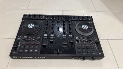 Native Instruments Traktor Kontrol S4 Controller 4-Channel USB Mixer (no cables)