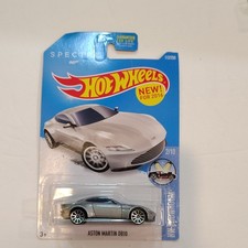 Hot Wheels Aston Martin DB10 HW Showroom James Bond 007 Spectre Silver 1:64