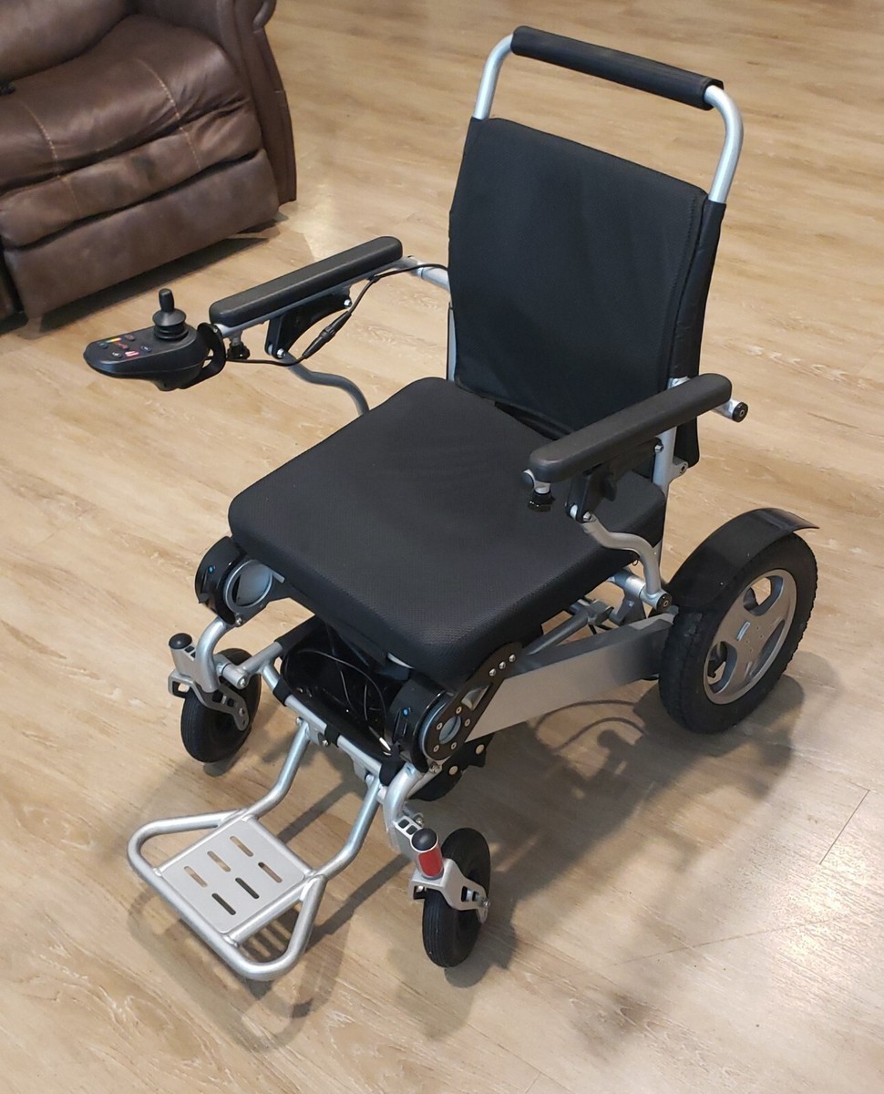 Sentire Med Forza D09 Folding Mobility Chair - Black