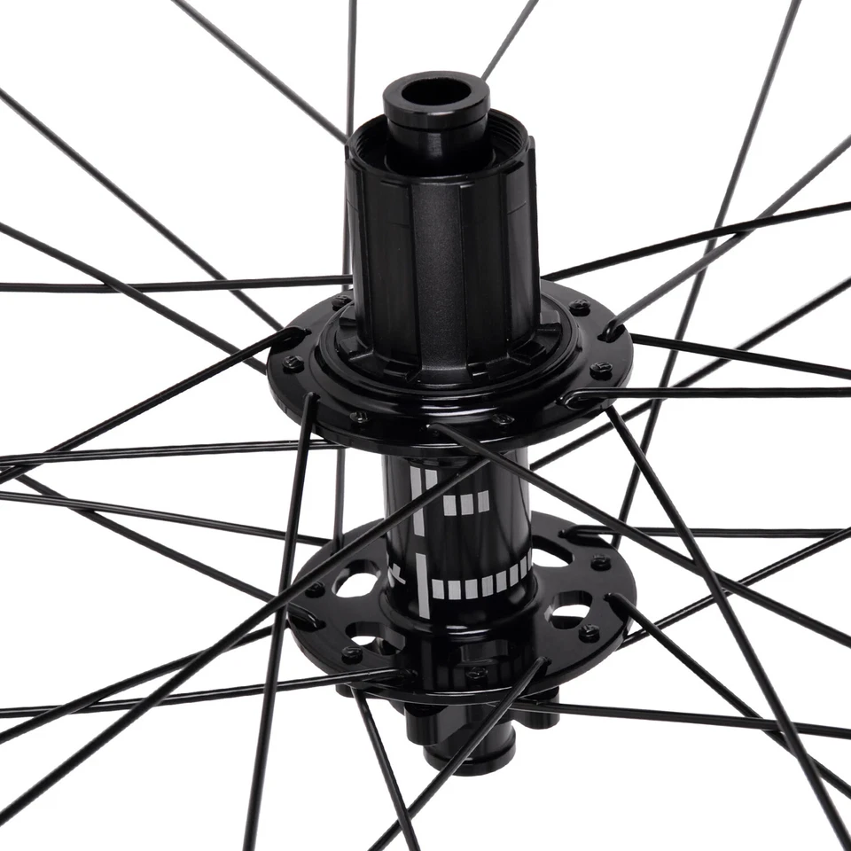 700C Clincher Road Bicycle Front Rear Wheelset Disc Brake Thru Axle Hub 28 32H - Image 3 of 4
