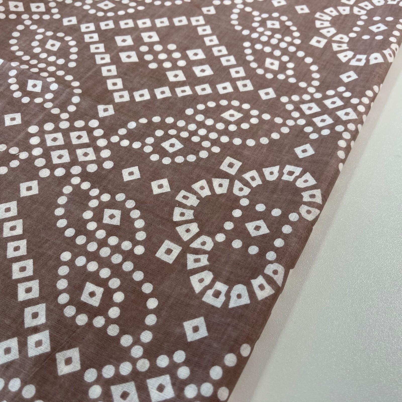 Textile Station Katoen Indische Etnische Spiegel Borduurwerk Suzani Rangoli Boho Banjara Stof 44 (Pre Cut 1 meter - Print 6