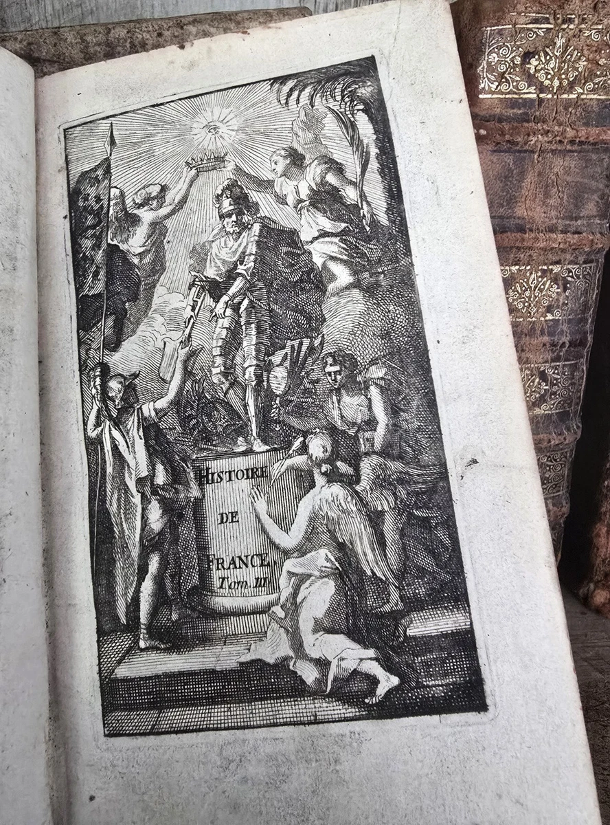 Preços baixos em Livros de antiquário e colecionáveis de Couro com