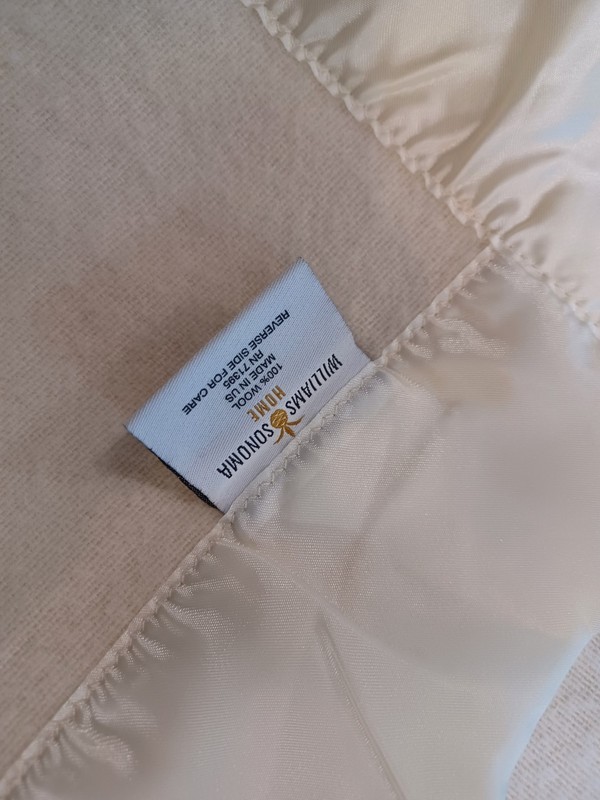 William Sanoma Home All Wool Blanket 95x112..cream, Satin Binding.