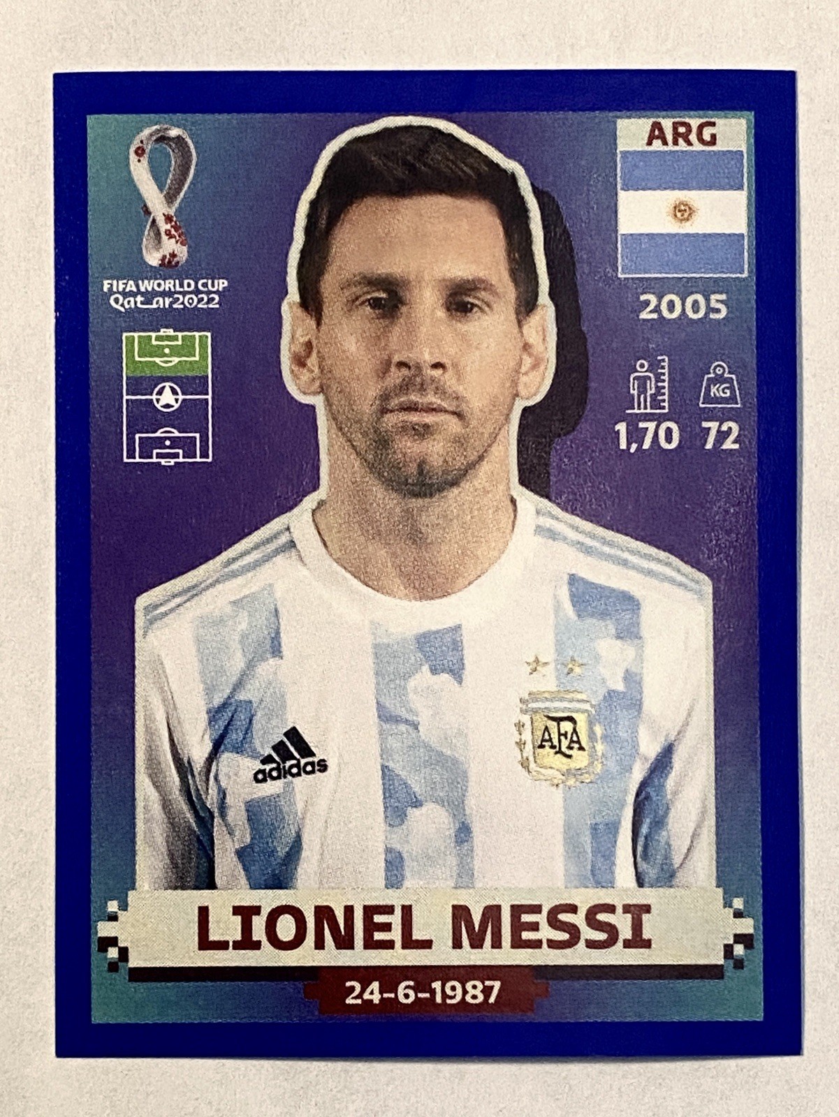 LIONEL MESSI ( ARG 20 ) Panini FIFA World Cup Qatar 2022 BLUE PARALLEL Sticker
