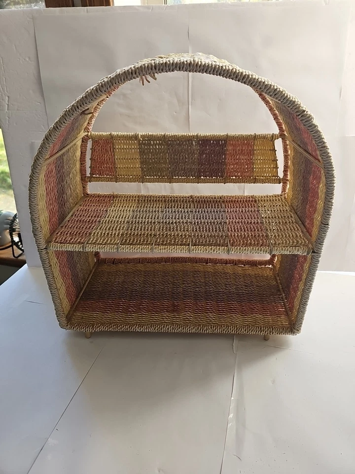 Estante de mimbre de ratán estantes de dos niveles 16" de ancho 16,5" de alto 8,25" de profundidad multicolor Foto 3 de 4