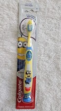 Colgate Kids Extra Soft Toothbrush Tongue Cleaner Minions BL YE Suction Cup
