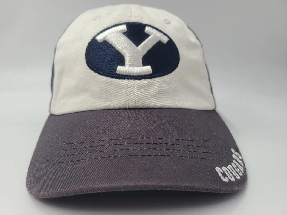 Boné chapéu ajustável algodão NCAA branco azul Brigham Young University BYU Cougars - Imagem 2 de 4