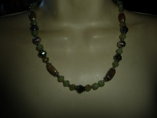 LIGHT GREEN SILVER CRYSTAL & NATURAL STONE BEADS BIB NECKLACE #16/29 - Picture 4 of 5
