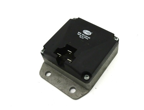Hella Contrôleur De Générateur A0011548806 5DR004243-03 Pour Mercedes-Benz Volvo