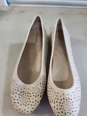 Solamente Loafers Beige Sz 9M
