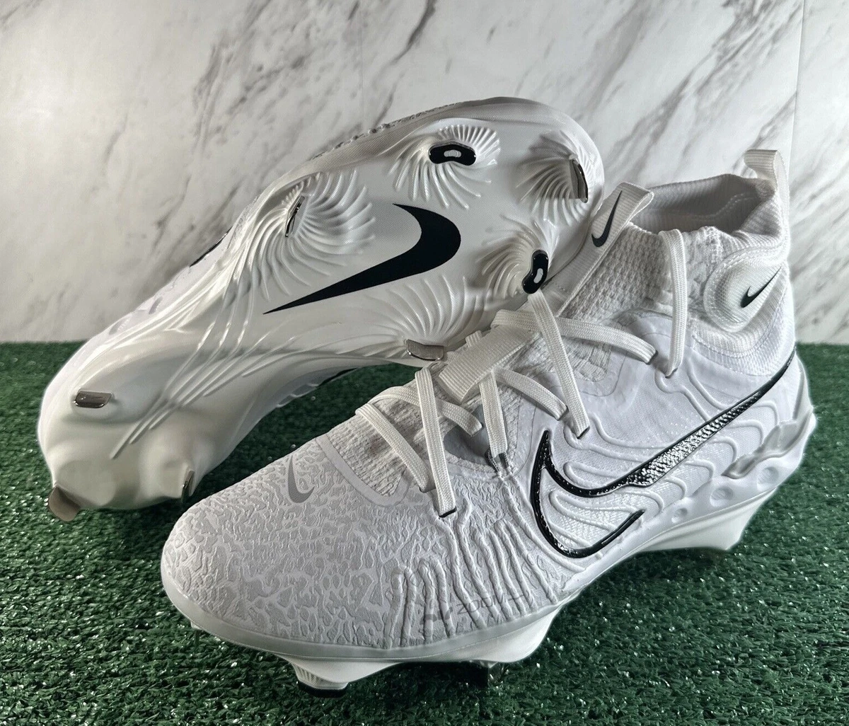 Men's alpha huarache clearance pro mid baseball cleats