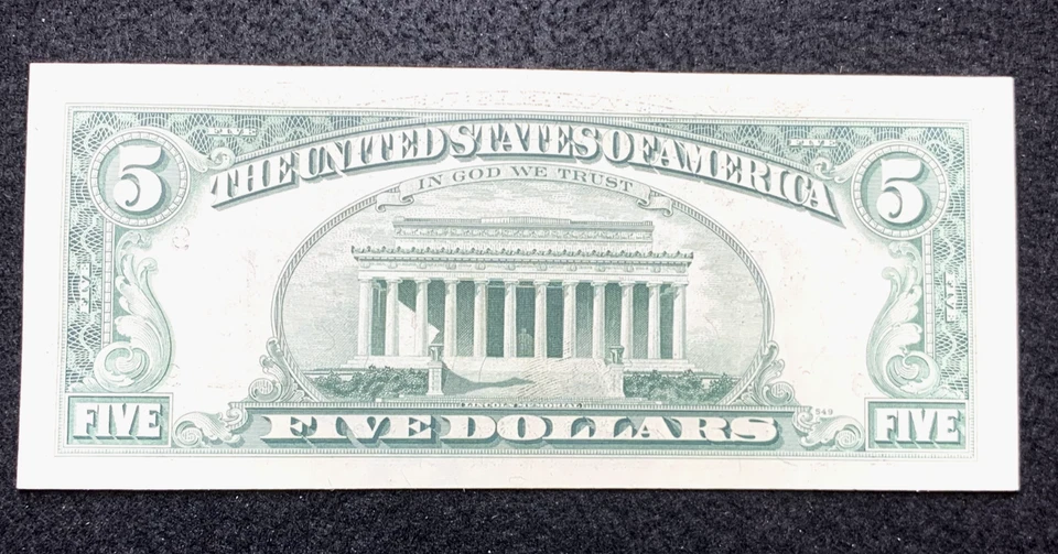 1977A Five Dollar $5.00 Bill Crisp w Alignment Error S/N I30757975A Estate Find - Image 4 of 4