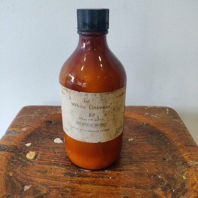 Vintage 50er Jahre weißes Liniment (einiger Inhalt bleibt) Apotheker / Apothekerflasche