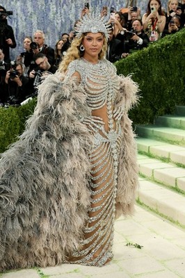 Beyoncé Knowles Hochglanz Foto 8,5'' x 11'' umrandet #602
