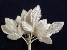 Vtg White Velvet Leaves 12pc Bunch Millinery Artificial Lot 1-1 1/2" Leaf Cc9a