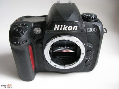 Nikon Digitalkamera DSLR D100 Gehäuse Spiegelreflex digital 