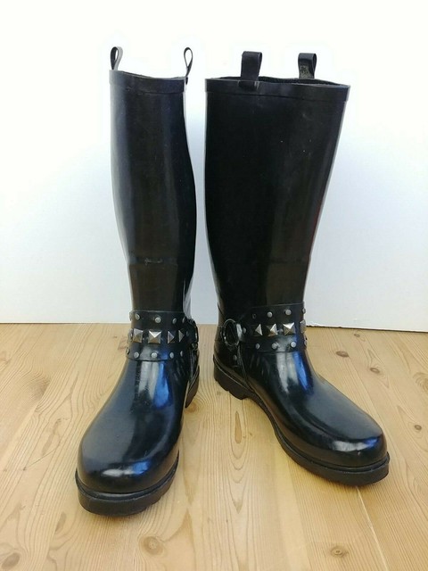 studded rain boots