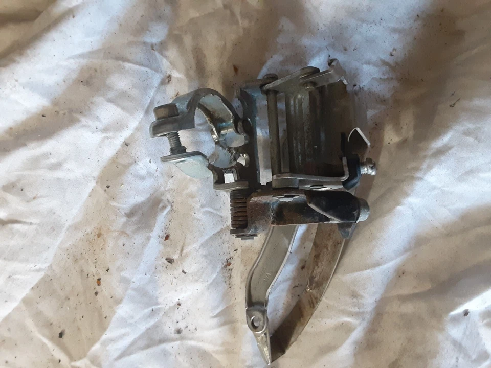 Desviador delantero vintage Shimano FD-TY22-GS - 3x - Doble tracción - Oscilación superior - MTB Foto 3 de 3