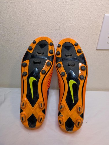 EUC Nike Magista Soccer Cleats Men's Size 10.5 - Vibrant Orange & Yellow - Picture 5 of 8