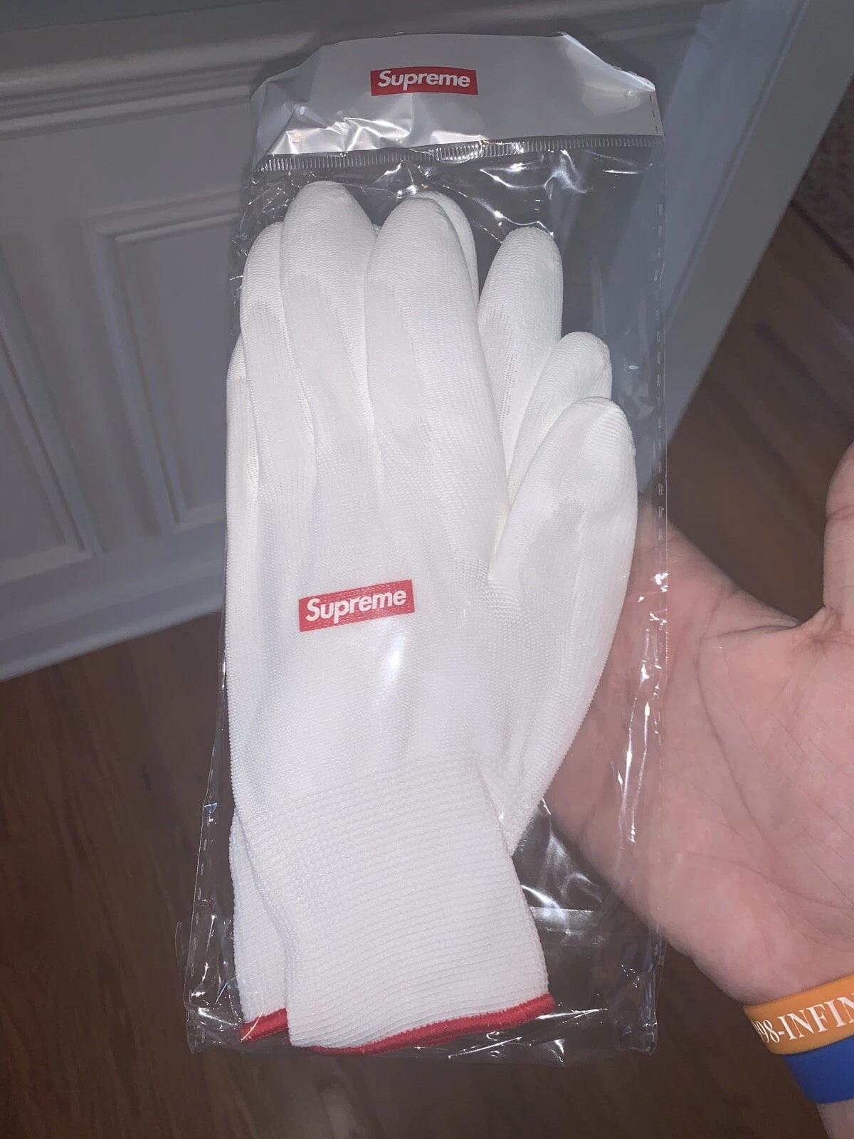 Supreme FW20 Rubberized Gloves IN HAND 100% Authentic NEW Fast Shipping