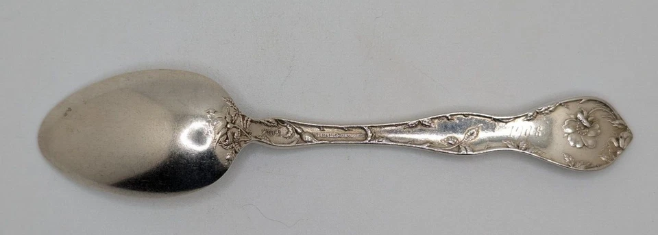 Reed & Barton Les Cinq Fleurs Heartslot 纯银茶匙 "Easter 1908" — 第 4/4 张图片
