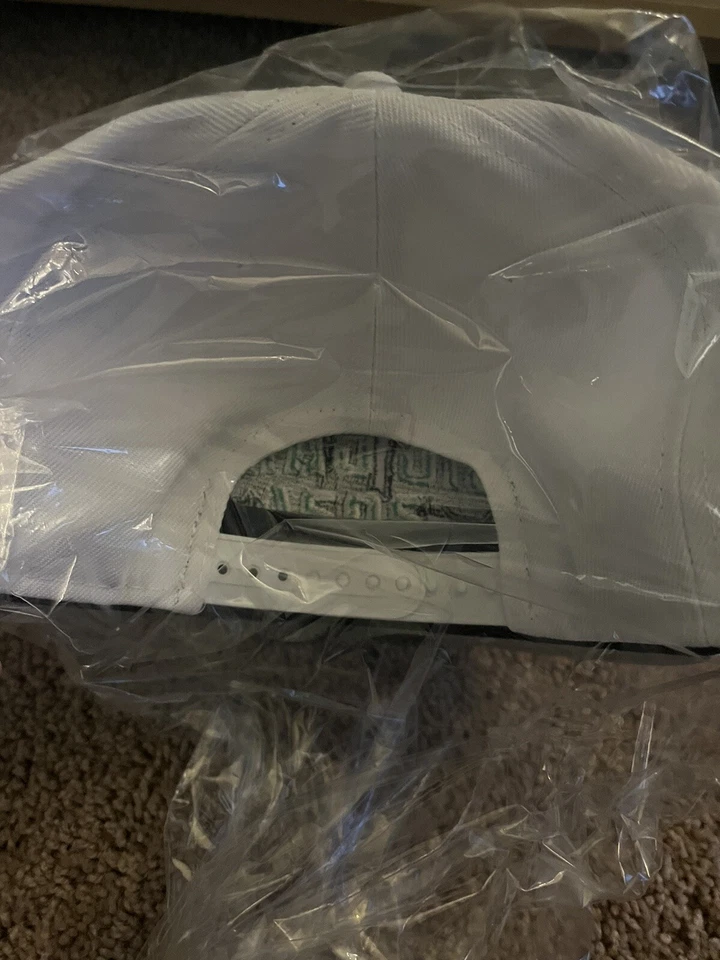 VeeFriends Exclusive Big Game 2024 Hat - Unreleased, Black Cat, IN HAND Gary Vee - Image 3 of 3