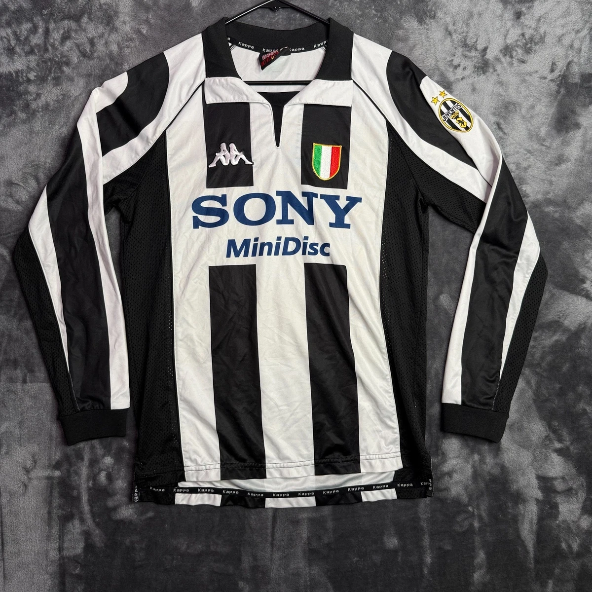 Juventus Kappa In International Club Soccer Fan Apparel