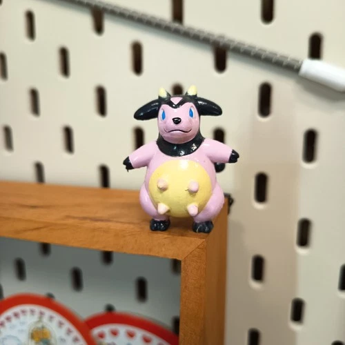 Vintage TOMY Pokemon MILTANK 1.5" Figure CGTSJ Nintendo Toy READ DESCRIPTION