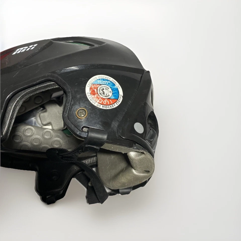 Cascade M11 регулируемый хоккейный шлем, взрослый размер средний, черный/зеленый - Изображение 4 из 4