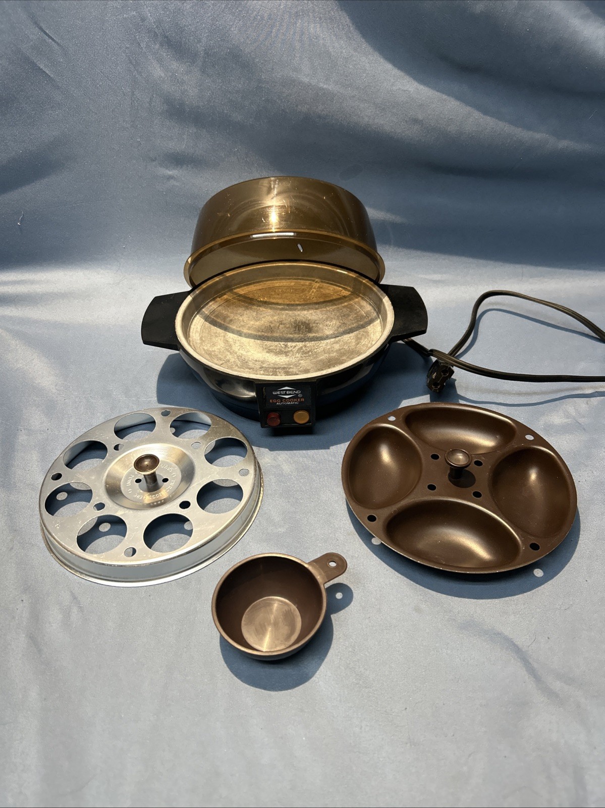 Vintage West Bend Automatic Egg Cooker 5820