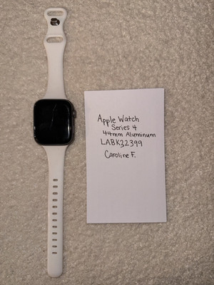Apple Watch Series 4 44 mm Silver Aluminum Case GPS + Cellular White Band