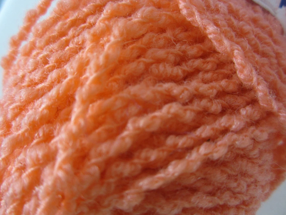 Lot 11 Vtg Bernat Venetian Apricot Orange 100% Virgin Wool  1 Oz Skeins Washable - Image 2 of 4