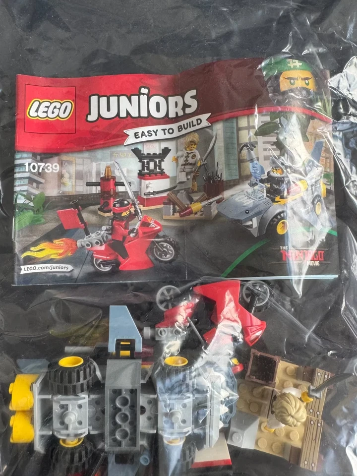 LEGO Juniors 10739 Shark Attack